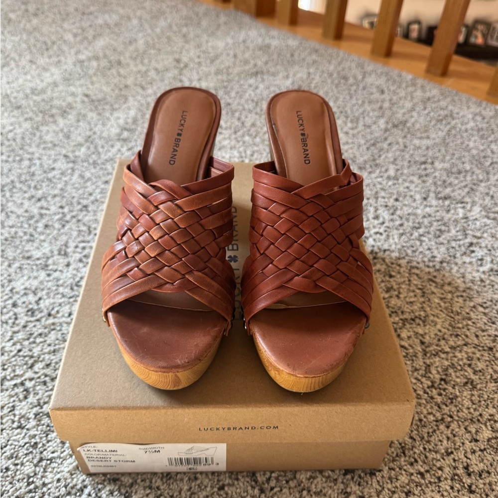 Lucky Brand Women's Tan Woven Mules